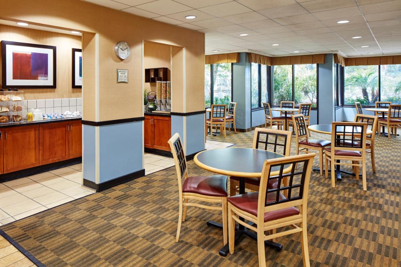 La Quinta By Wyndham Thousand Oaks-Newbury Park Ngoại thất bức ảnh